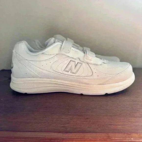 Size 10.5 D - New Balance 577 Hook and Loop White New - Picture 1 of 12